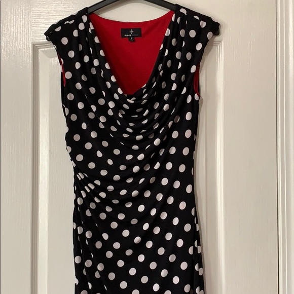 Dress - Picture 3 of 4